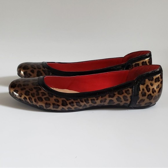 Nine and Co Women's Animal Print Slip On Shoe Size 10 M - Picture 1 of 9
